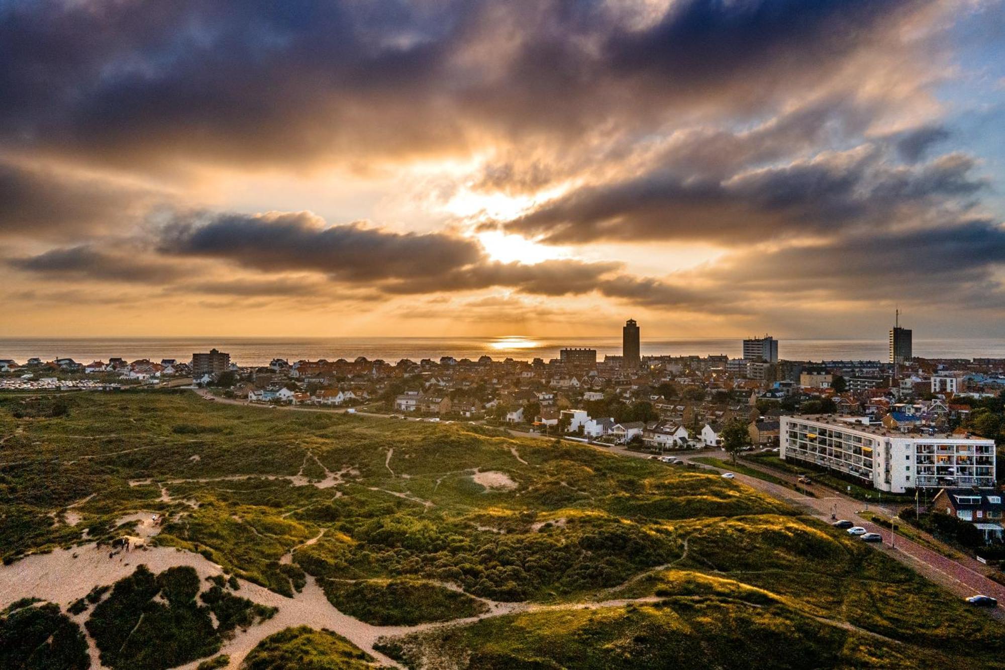 Casa Beach With Free Parking And Garden Zandvoort Exterior photo